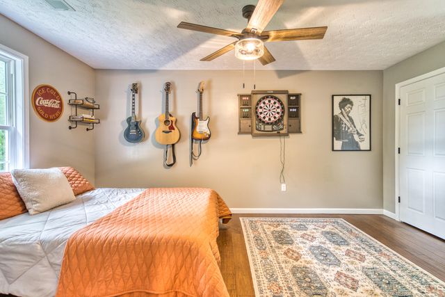 529 Cliffside Drive, Russell Springs, KY 42642