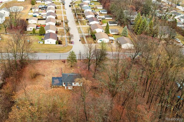 816 S Schuman Street, Westland, MI 48186