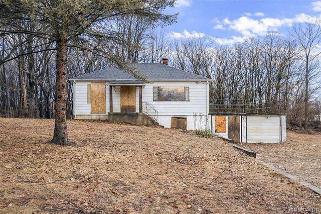 816 S Schuman Street, Westland, MI 48186