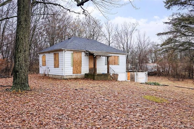 816 S Schuman Street, Westland, MI 48186