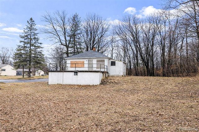 816 S Schuman Street, Westland, MI 48186