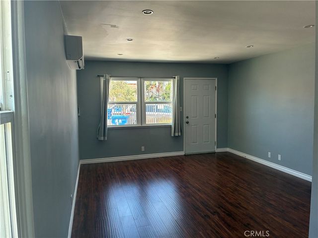 1000 E 54, Los Angeles, CA 90011
