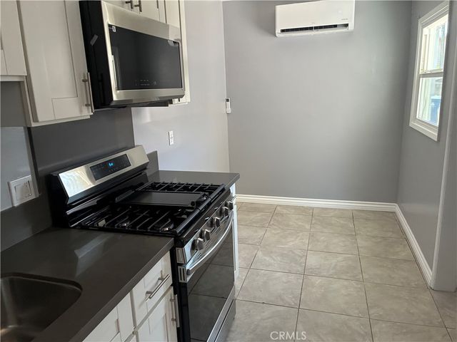 1000 E 54, Los Angeles, CA 90011