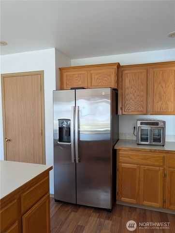 1316 19th Street Pl NW, Puyallup, WA 98371