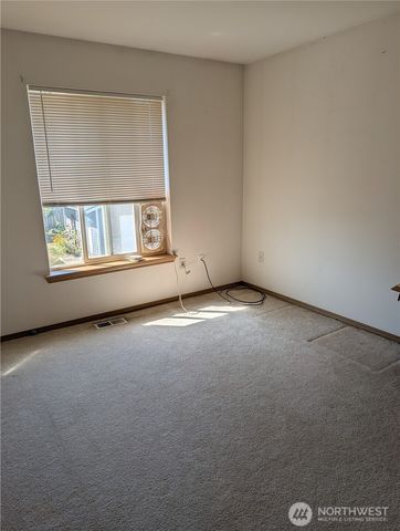 1316 19th Street Pl NW, Puyallup, WA 98371