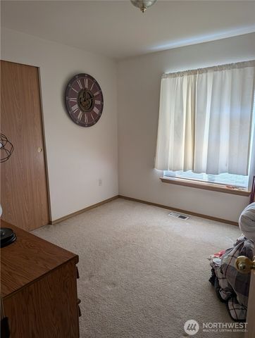1316 19th Street Pl NW, Puyallup, WA 98371