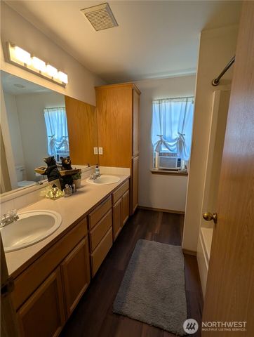 1316 19th Street Pl NW, Puyallup, WA 98371