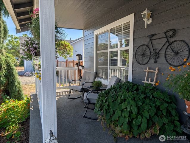 1316 19th Street Pl NW, Puyallup, WA 98371