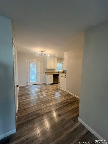 4606 Avenida Prima, San Antonio, TX 78233