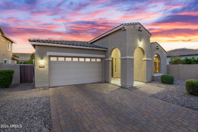4111 E YELLOWSTONE Place, Chandler, AZ 85249