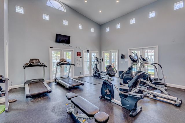 1040 Lake Shore Drive 202, Lake Park, FL 33403
