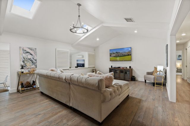 3612 Grandview Drive, Grapevine, TX 76051