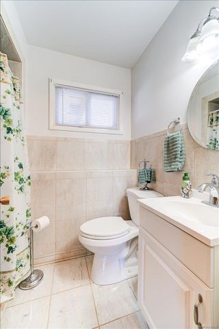 17 Ross Lane, Middletown, NY 10941