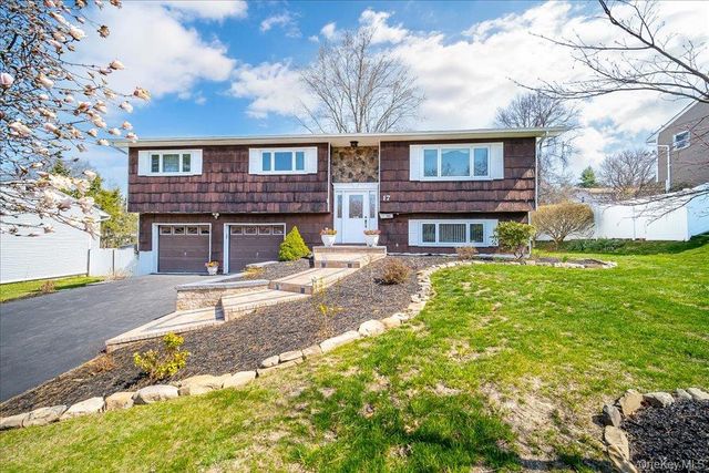 17 Ross Lane, Middletown, NY 10941
