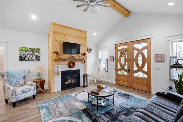 887 CR 3561, Clarksville, AR 72830