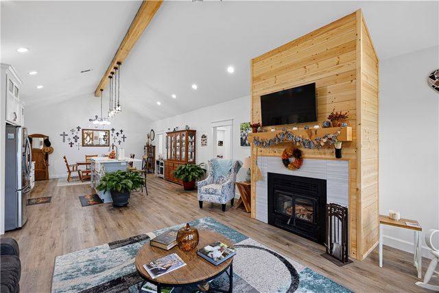 887 CR 3561, Clarksville, AR 72830