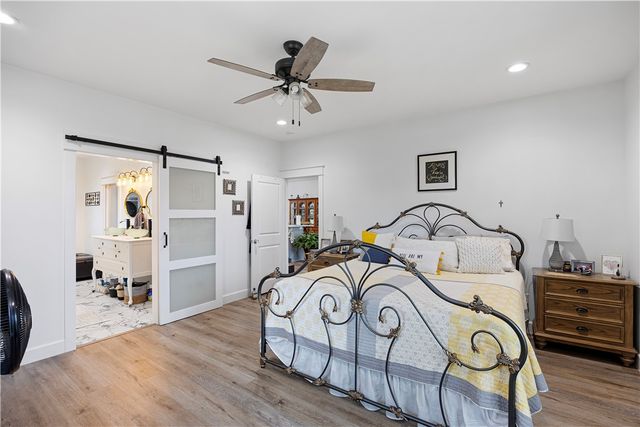 887 CR 3561, Clarksville, AR 72830