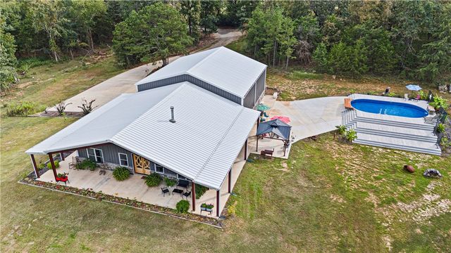887 CR 3561, Clarksville, AR 72830