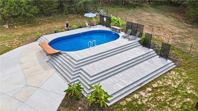 887 CR 3561, Clarksville, AR 72830