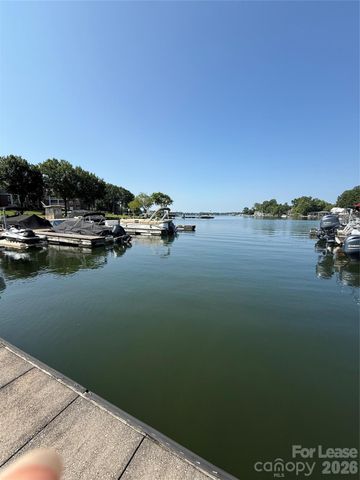 18511 Harborside Drive, Cornelius, NC 28031