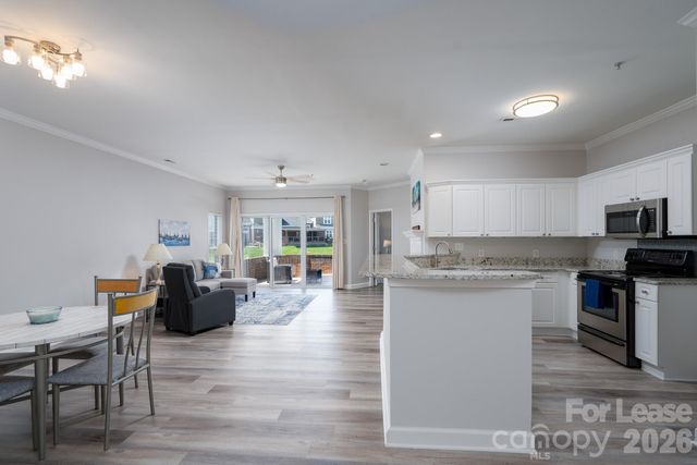 18511 Harborside Drive, Cornelius, NC 28031