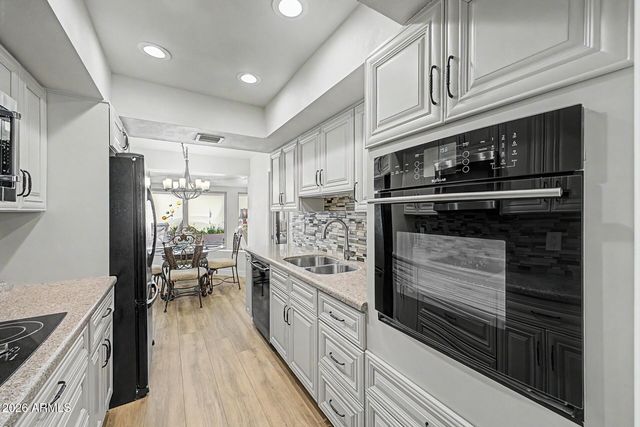 7806 E COOLIDGE Street, Scottsdale, AZ 85251