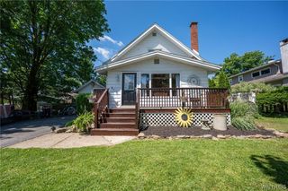 136 South Lincoln Avenue, Orchard Park, NY 14127