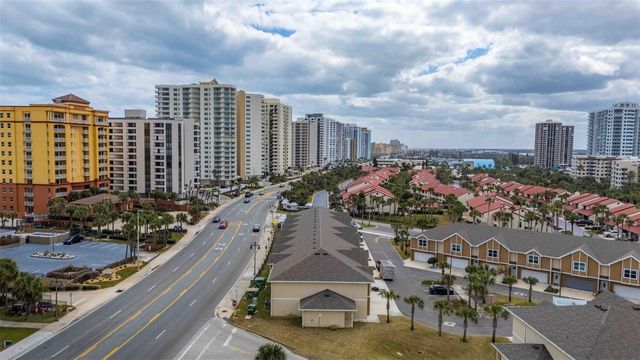 108 OCEANS CIRCLE, Daytona Beach, FL 32118