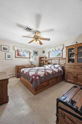 3830 Skylark Lane SE, Cedar Rapids, IA 52403