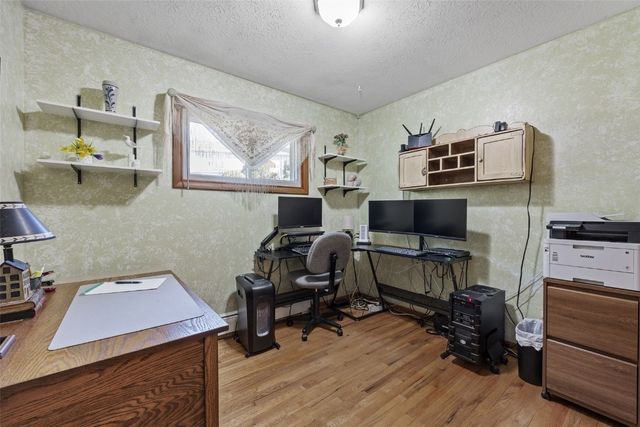 3830 Skylark Lane SE, Cedar Rapids, IA 52403