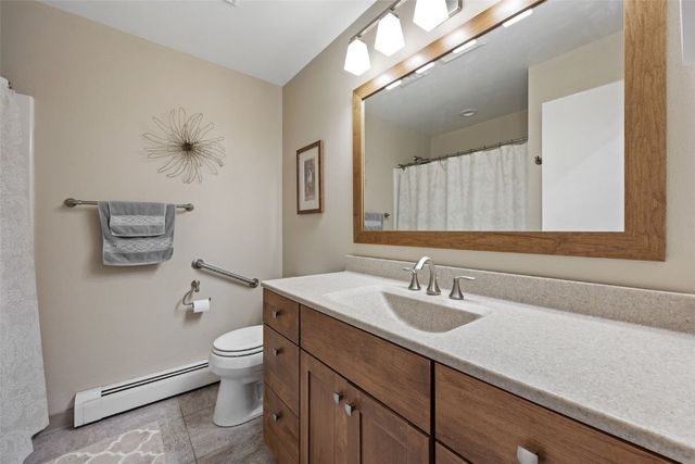 3830 Skylark Lane SE, Cedar Rapids, IA 52403