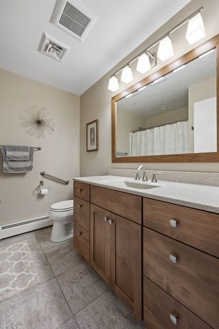 3830 Skylark Lane SE, Cedar Rapids, IA 52403