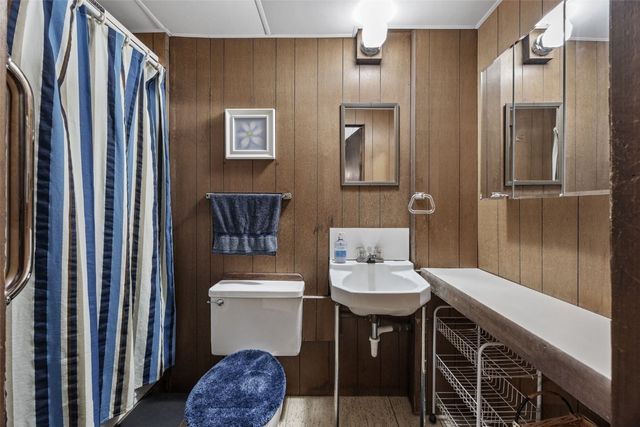 3830 Skylark Lane SE, Cedar Rapids, IA 52403