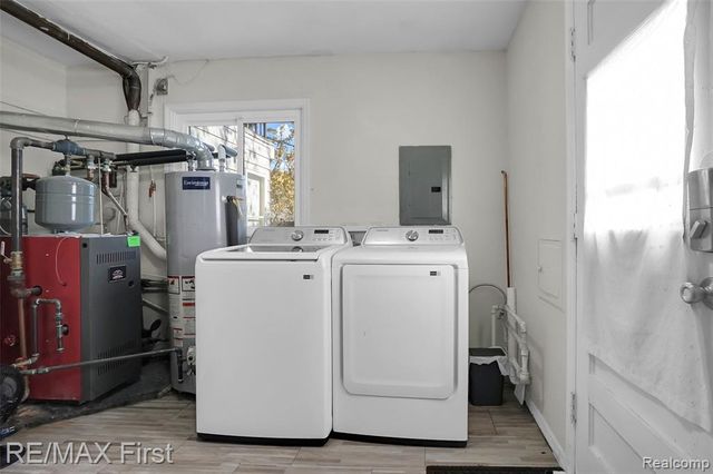 26730 Ridgemont Street, Roseville, MI 48066