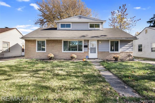 26730 Ridgemont Street, Roseville, MI 48066