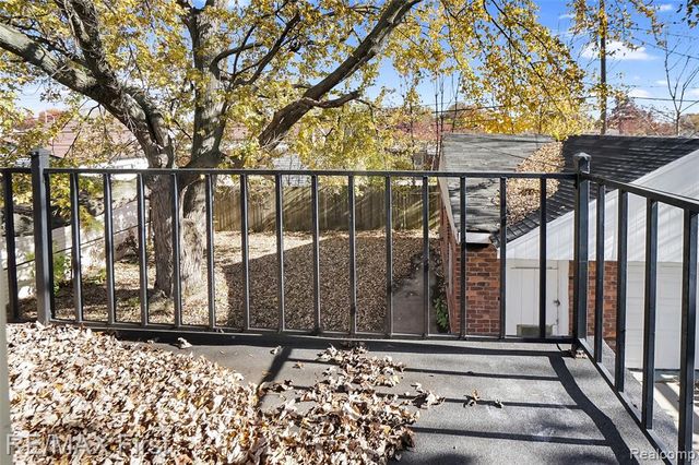 26730 Ridgemont Street, Roseville, MI 48066