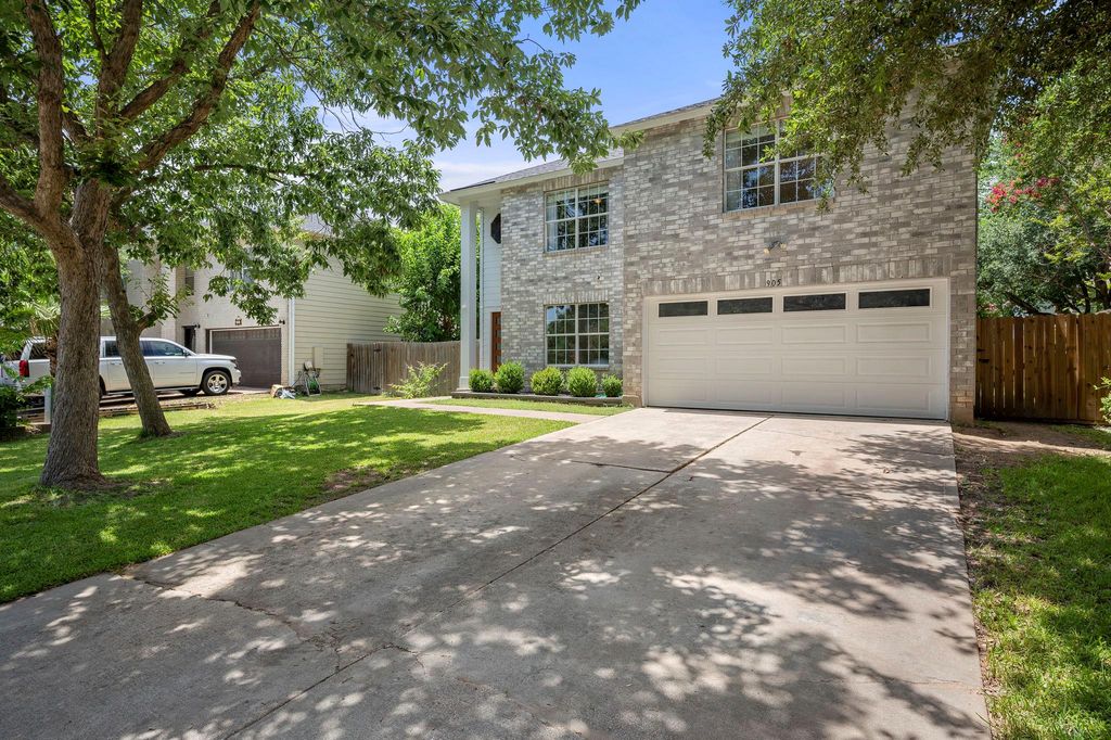 905 Whispering Hollow DR, Kyle, TX 78640