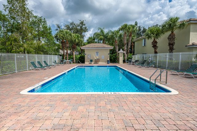 13496 OLD ENGLISHTOWN Road, Wellington, FL 33414