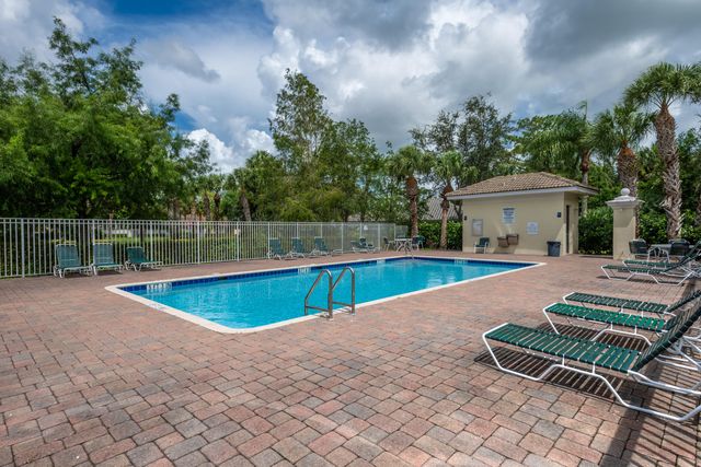 13496 OLD ENGLISHTOWN Road, Wellington, FL 33414