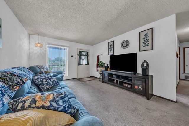 10049 Westpoint Boulevard, Fort Worth, TX 76108