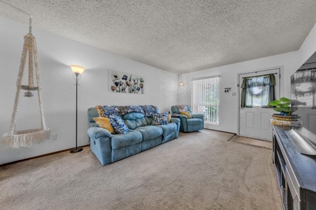 10049 Westpoint Boulevard, Fort Worth, TX 76108