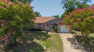 10049 Westpoint Boulevard, Fort Worth, TX 76108