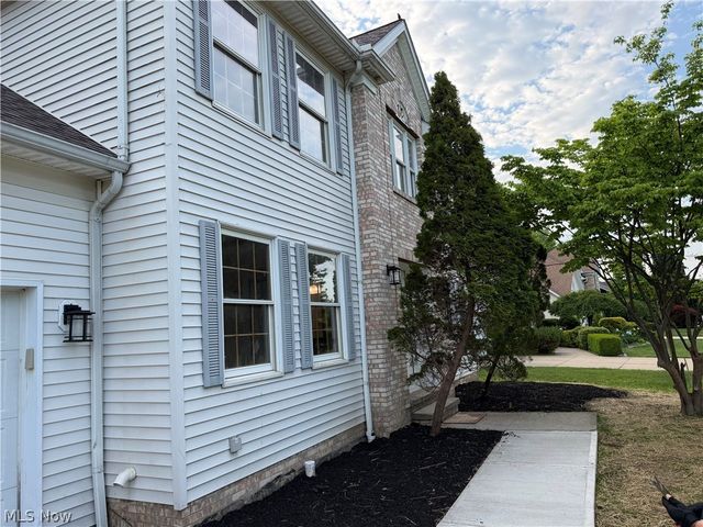 326 Bridgeport Trail, Richmond Heights, OH 44143