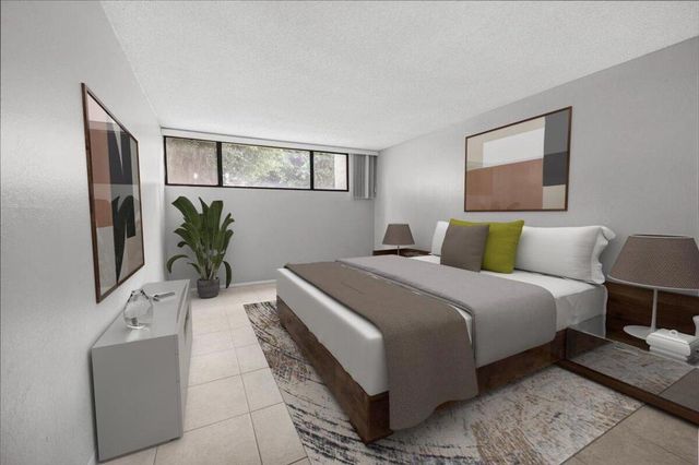 1655 E Palm Canyon Drive 307, Palm Springs, CA 92264