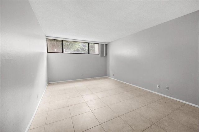 1655 E Palm Canyon Drive 307, Palm Springs, CA 92264