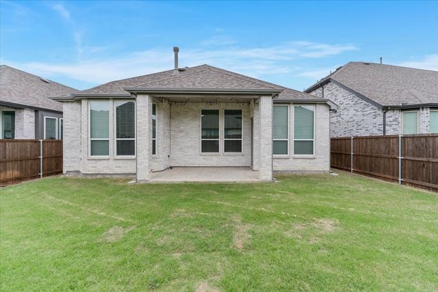 3011 Armstrong Avenue, Melissa, TX 75454