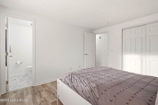 5605 Hofelich Ct, Louisville, KY 40291