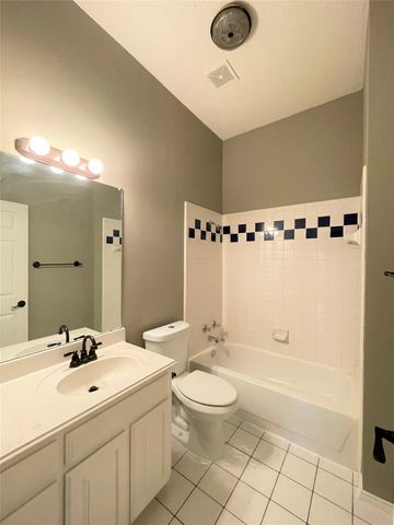 9017 Creede Trail, Fort Worth, TX 76118