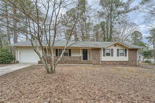 2102 Red Berry SW Lane, Marietta, GA 30008