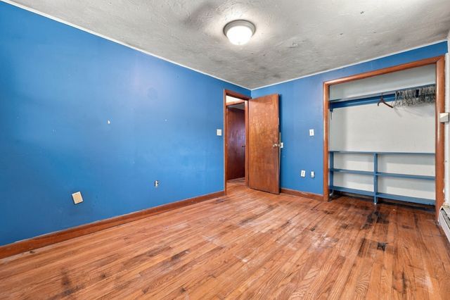 122 Paula Cir, East Brookfield, MA 01515